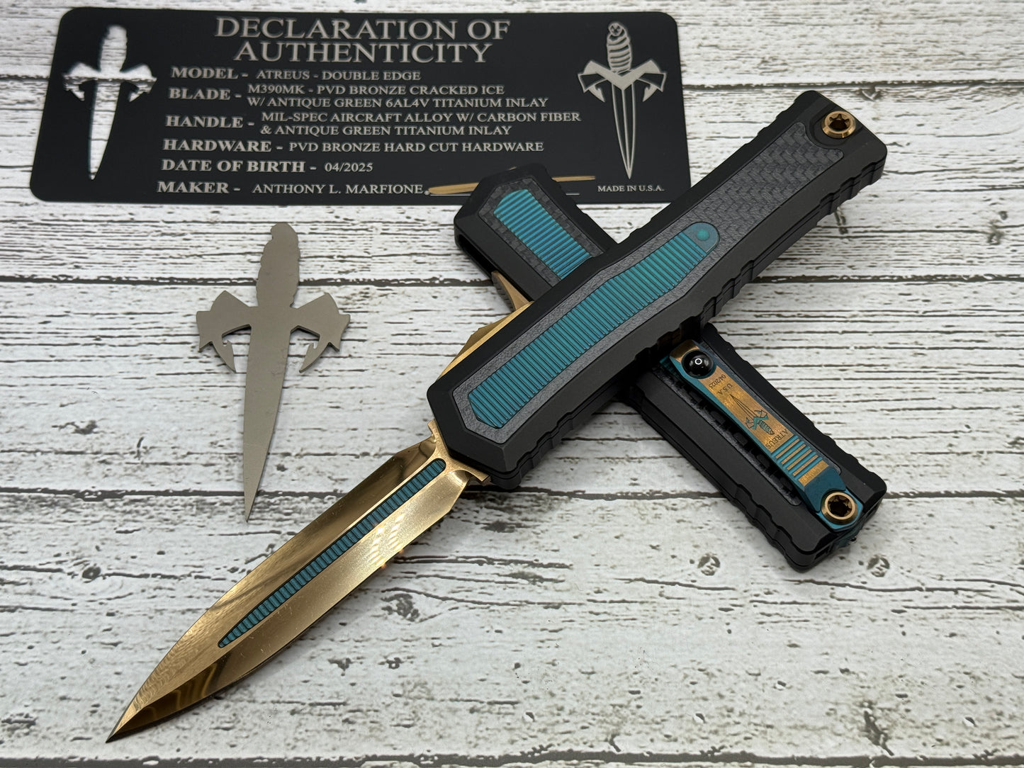 Microtech MARFIONE CUSTOM ATREUS DOUBLE EDGE PVD BRONZE CRACKED ICE W/ANTIQUE GREEN TITANIUM INLAY MIL-SPEC ALLOY W/CARBON FIBER & ANTIQUE GREEN TITANIUM INLAY PVD BRONZE HARD CUT HARDWARE Product Code : 1290-CIPVDBZAGCF-MCK