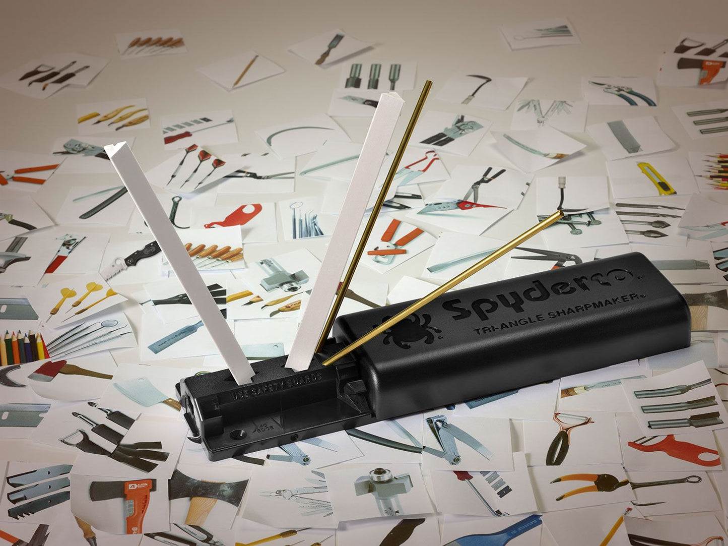 Spyderco | Tri-Angle Sharpmaker Complete Sharpening System | 204MF