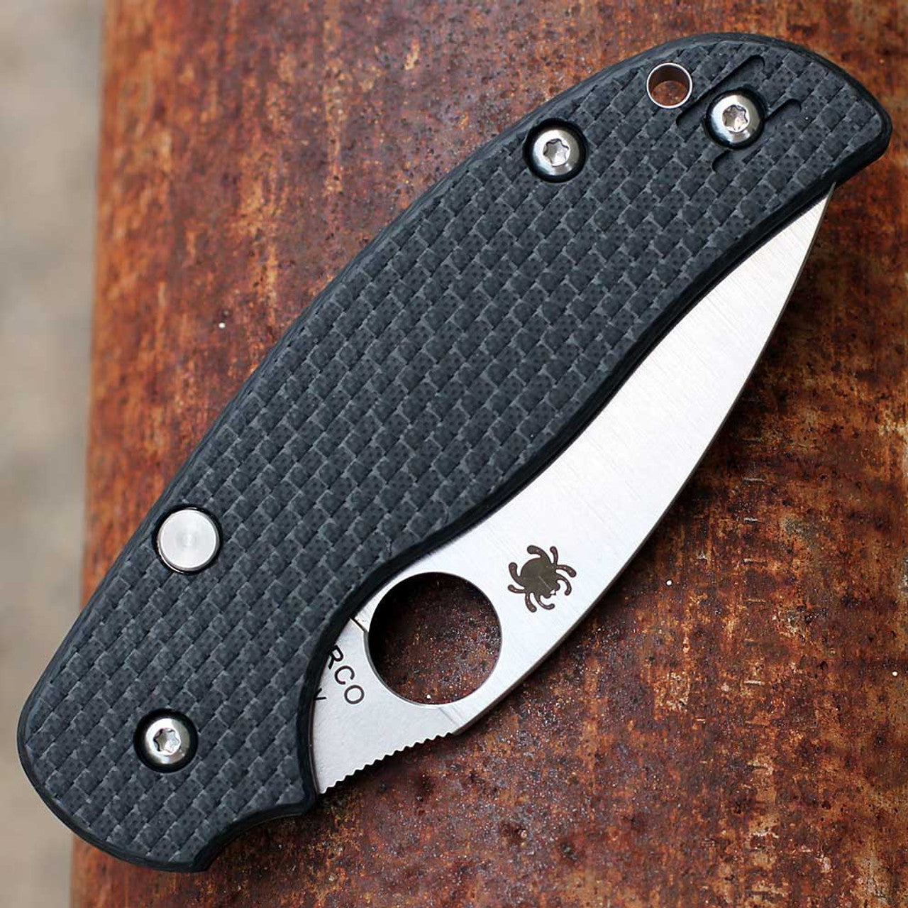 Spyderco Sage 6 Button Release Compression Lock CPM S90V C123CFBCLS90VP Carbon Fiber, Sprint Run pocket knife