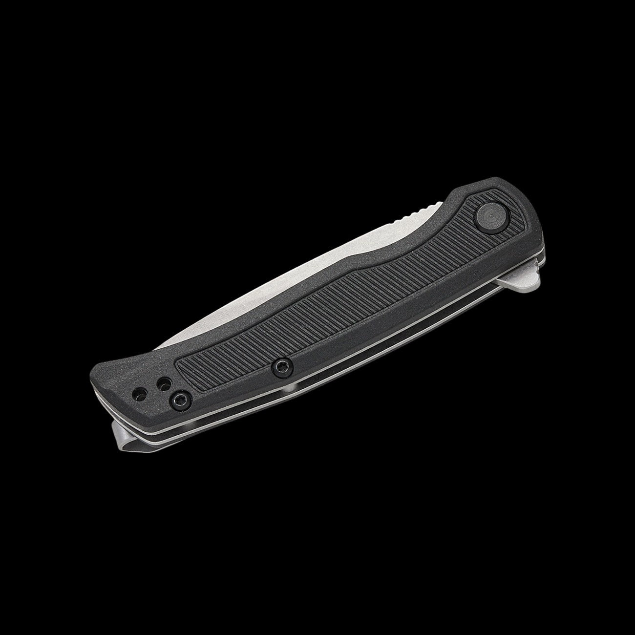 Textured black GFN handle on Kershaw Outfield folding knife