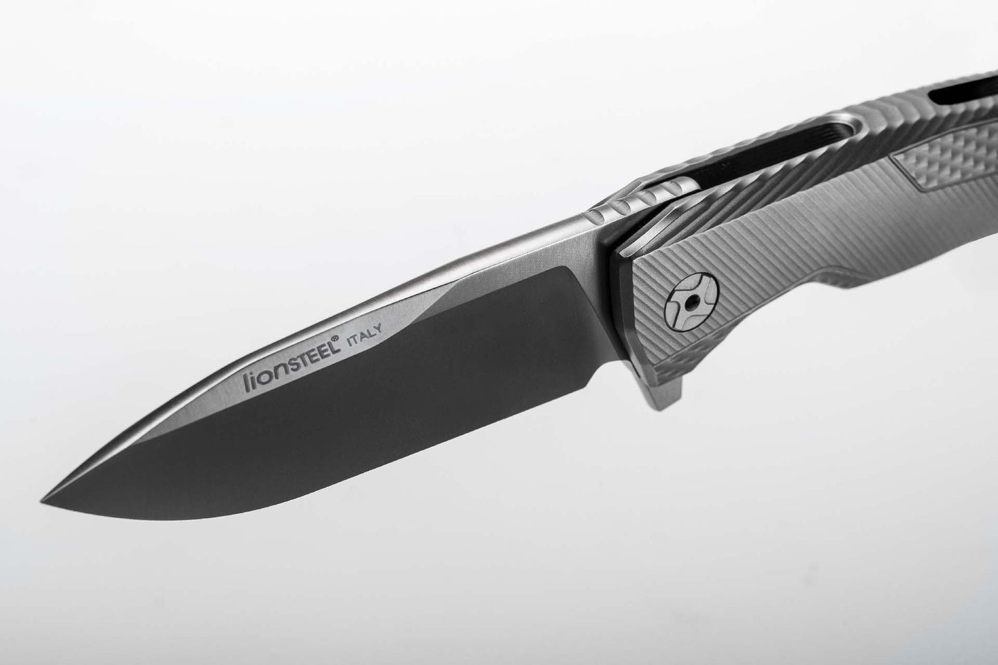 LIONSTEEL | ROK-RED ALUMINIUM | ROK A RB