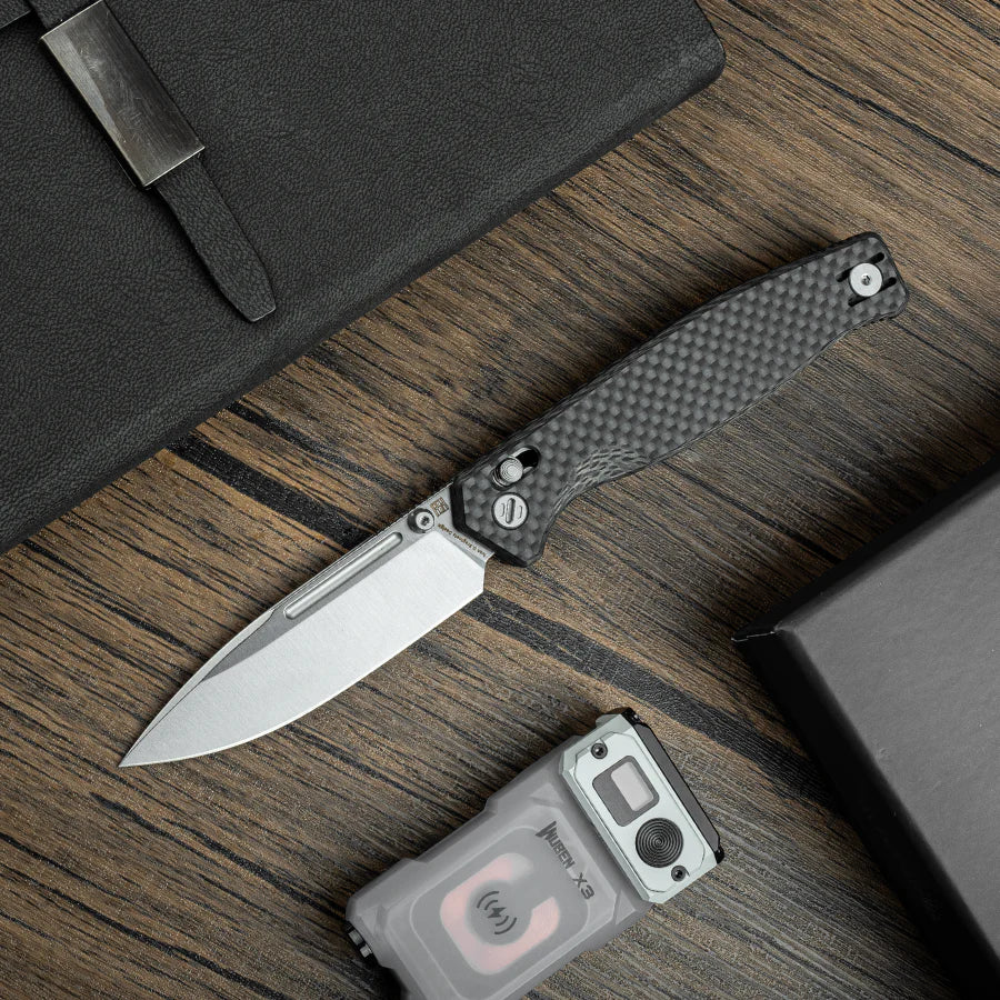 Huginn Compact Ultra | LC200N | Carbon Fiber SKU: 7653CF