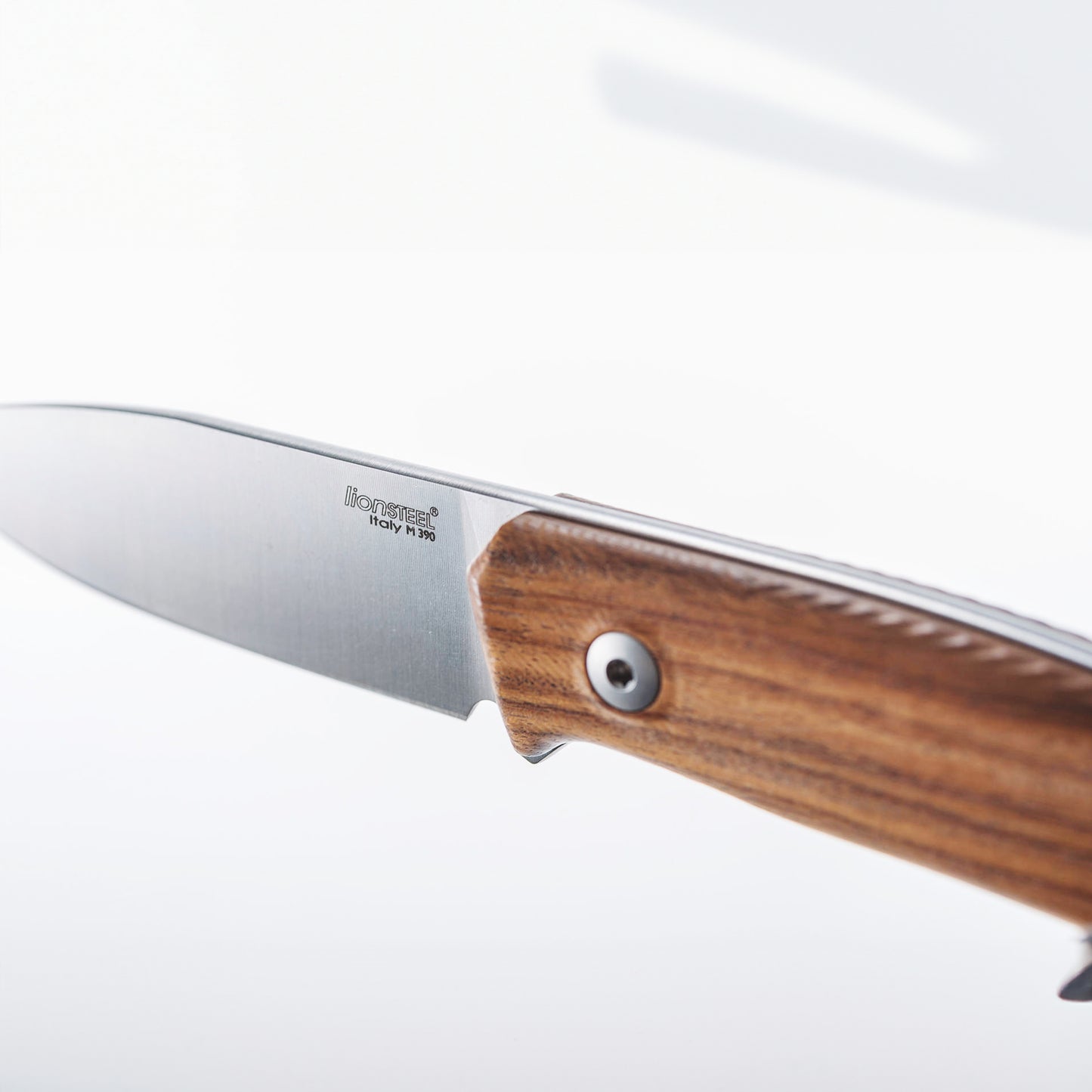 LIONSTEEL | Wood - Walnut | M1 WN