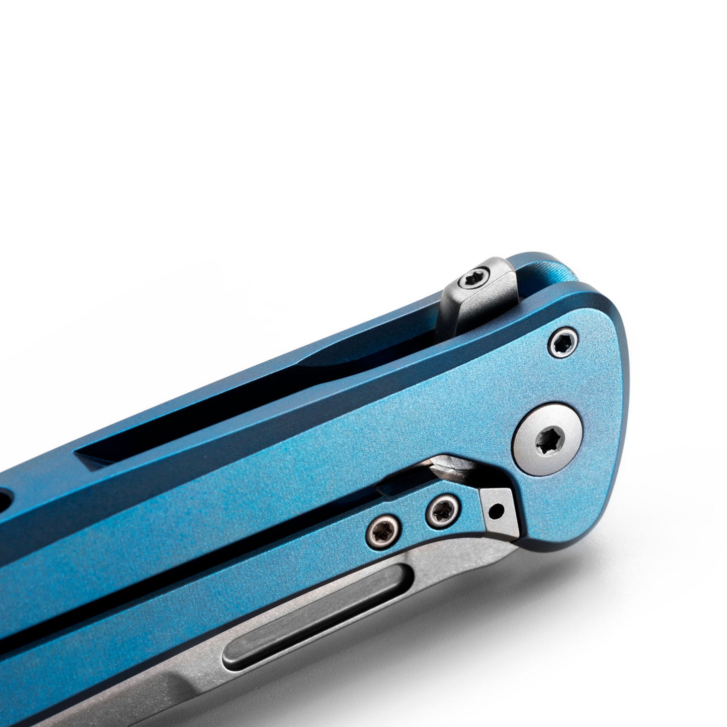 LIONSTEEL | Solid Blue Titanium. Blade M Cut SWBlue | SK01 BL