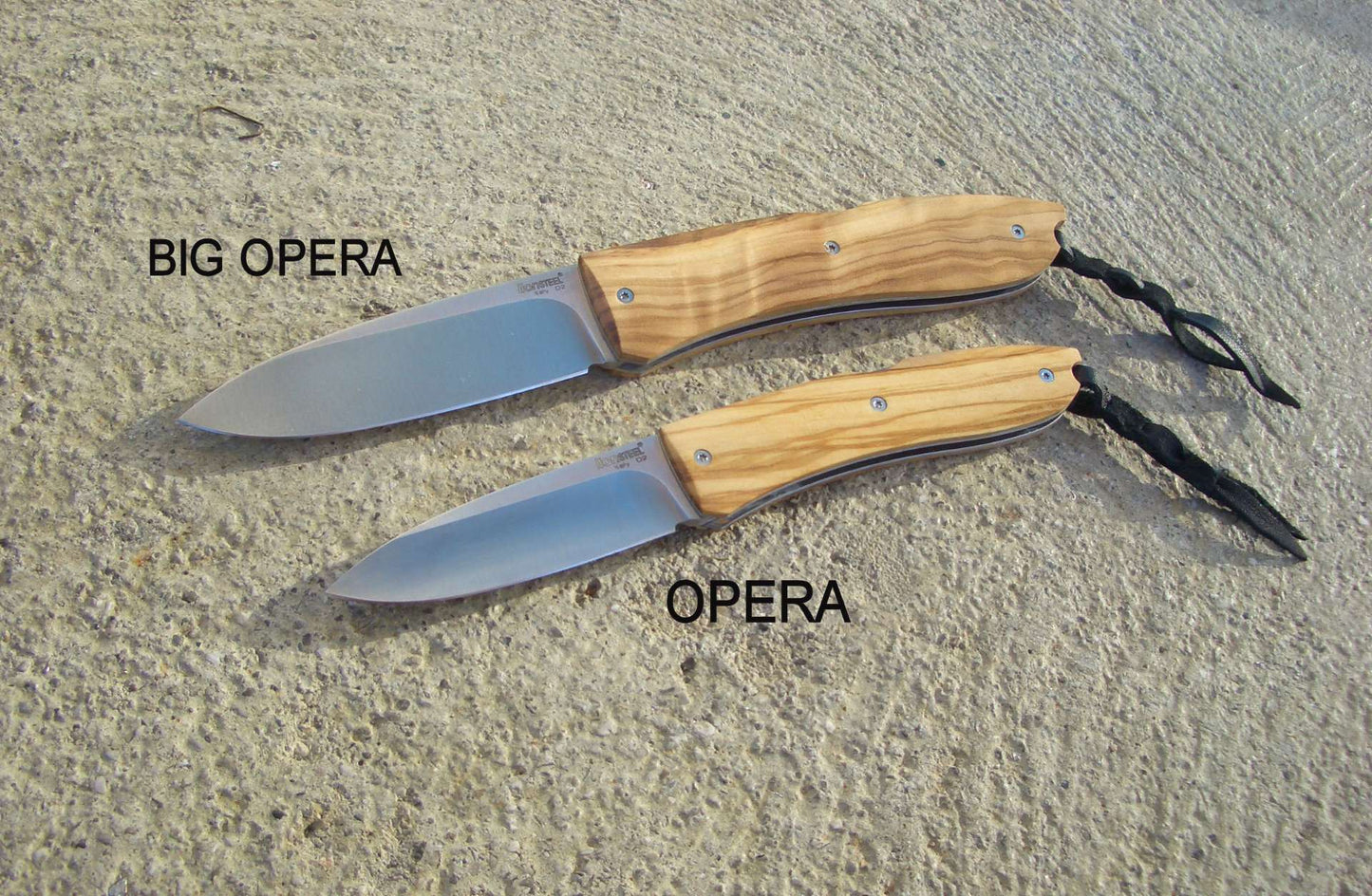 Big Opera Classic - Olive wood handle 8810 UL