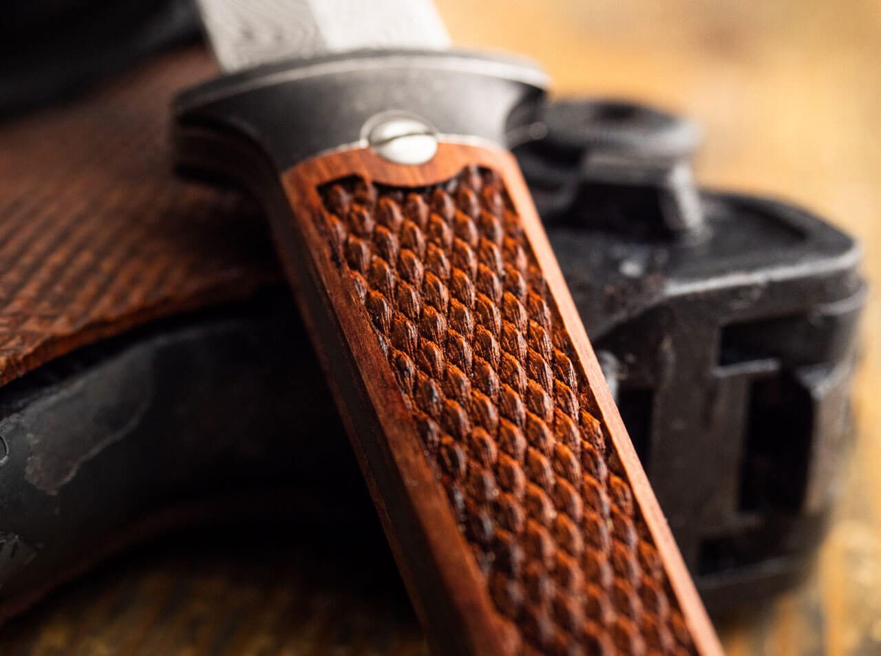 Boker P08 Damast Fixed Blade Knife Damascus Rosewood (121515DAM)