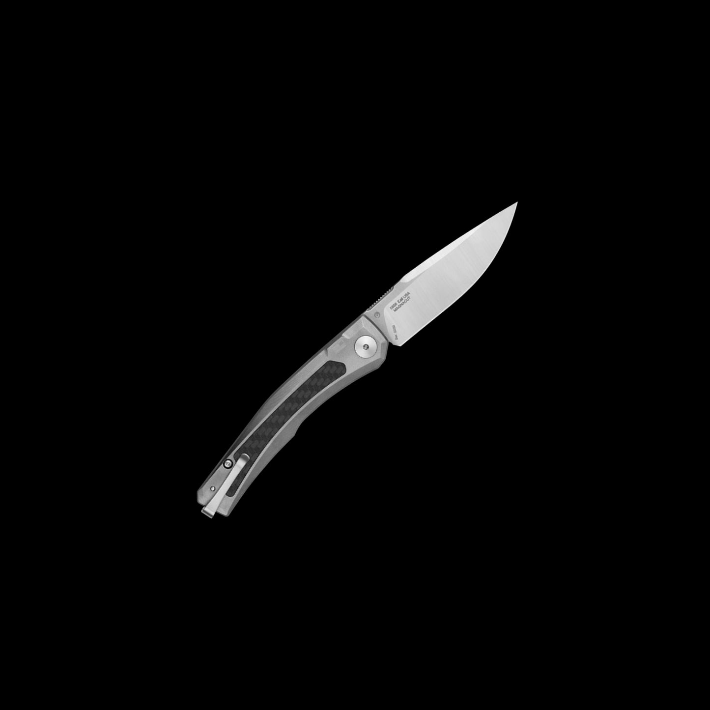Two-tone CPM MagnaCut drop-point blade on Zero Tolerance 0556